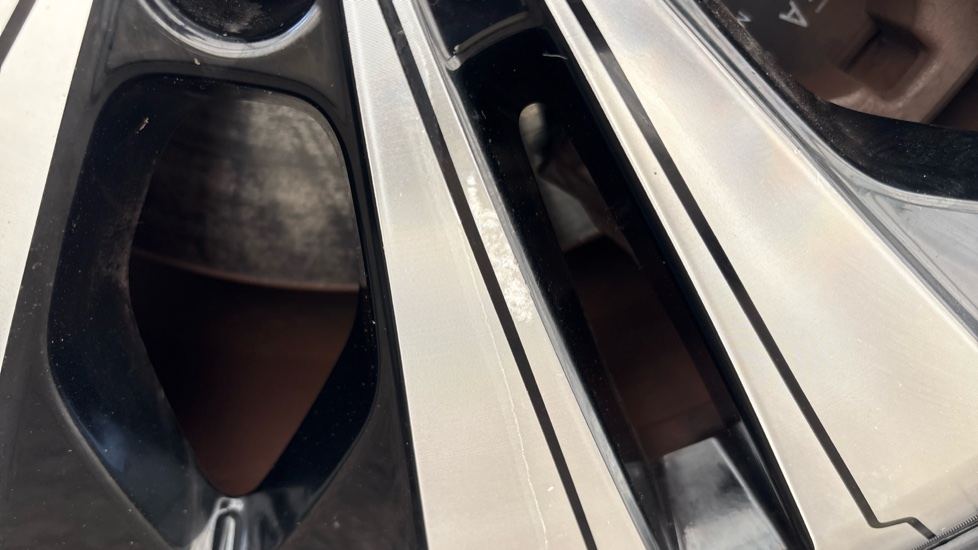 MERCEDES EQC Corrosion