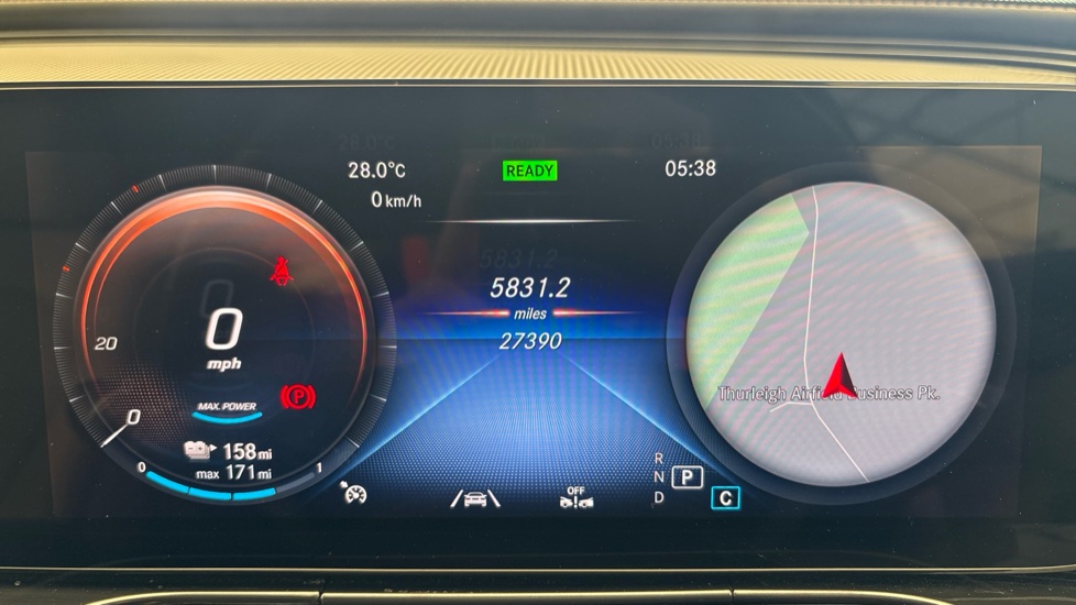 MERCEDES EQC Image 13
