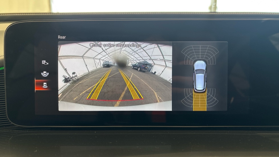 MERCEDES EQC Reverse camera