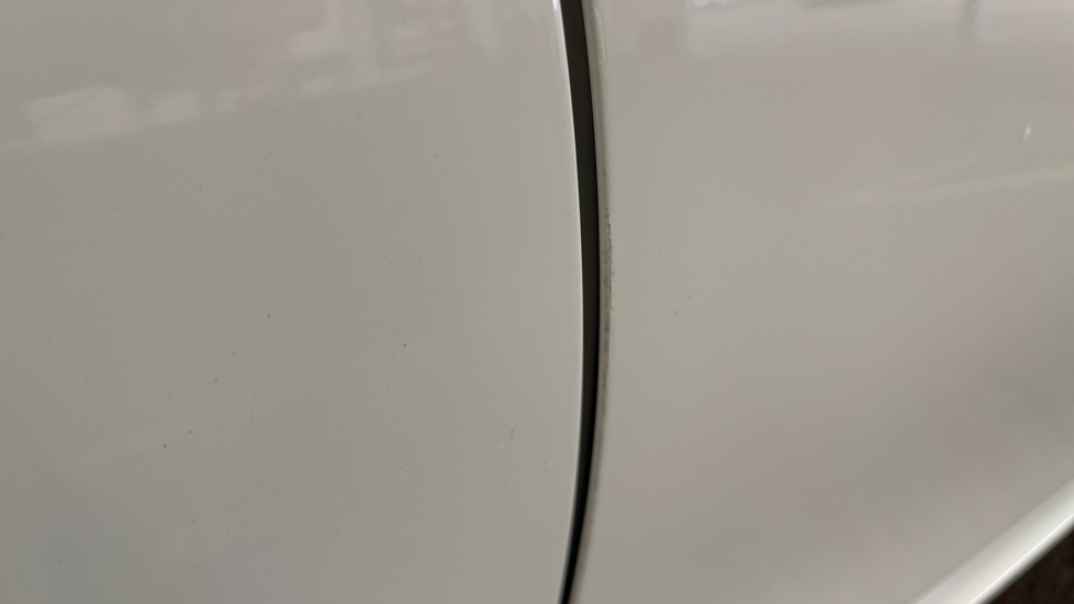 MERCEDES-BENZ A CLASS SALOON SPECIAL EDITIONS A250e AMG Line Premium Edition 4dr Auto