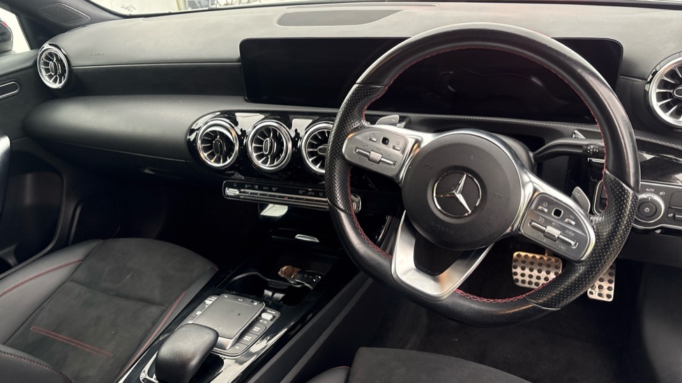 MERCEDES-BENZ A CLASS SALOON SPECIAL EDITIONS A250e AMG Line Premium Edition 4dr Auto