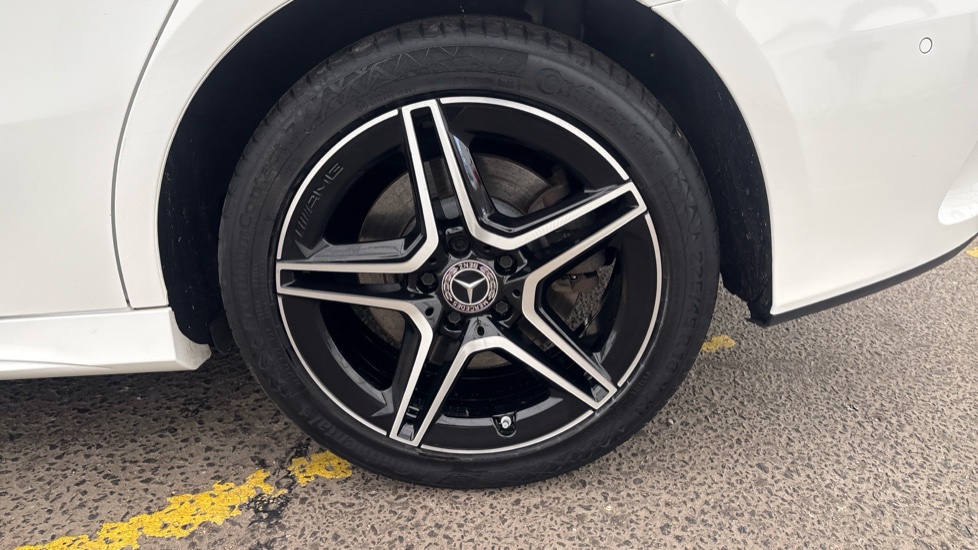 MERCEDES-BENZ A CLASS SALOON SPECIAL EDITIONS A250e AMG Line Premium Edition 4dr Auto