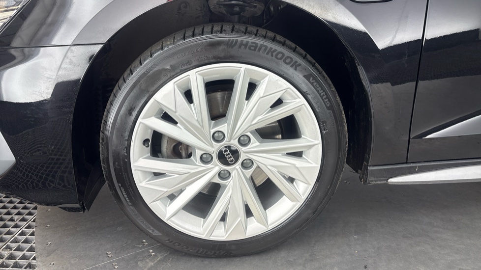 AUDI A3 SPORTBACK 40 TFSI e S Line 5dr S Tronic [17 inch Alloy]