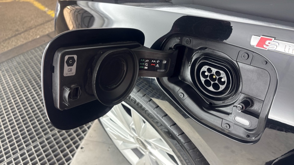 AUDI A3 SPORTBACK 40 TFSI e S Line 5dr S Tronic [17 inch Alloy]