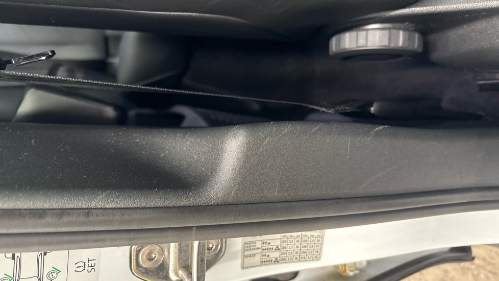 VOLKSWAGEN ID.3 HATCHBACK 150kW Family Pro Performance 58kWh 5dr Auto