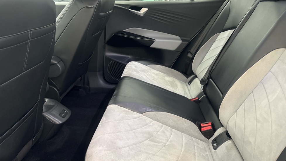 VOLKSWAGEN ID.3 HATCHBACK 150kW Family Pro Performance 58kWh 5dr Auto