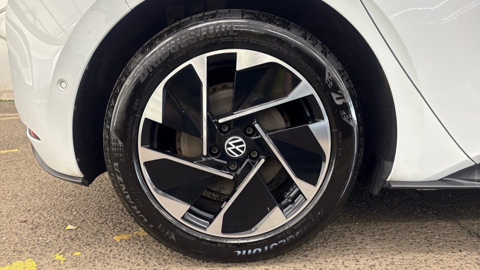 VOLKSWAGEN ID.3 HATCHBACK 150kW Family Pro Performance 58kWh 5dr Auto