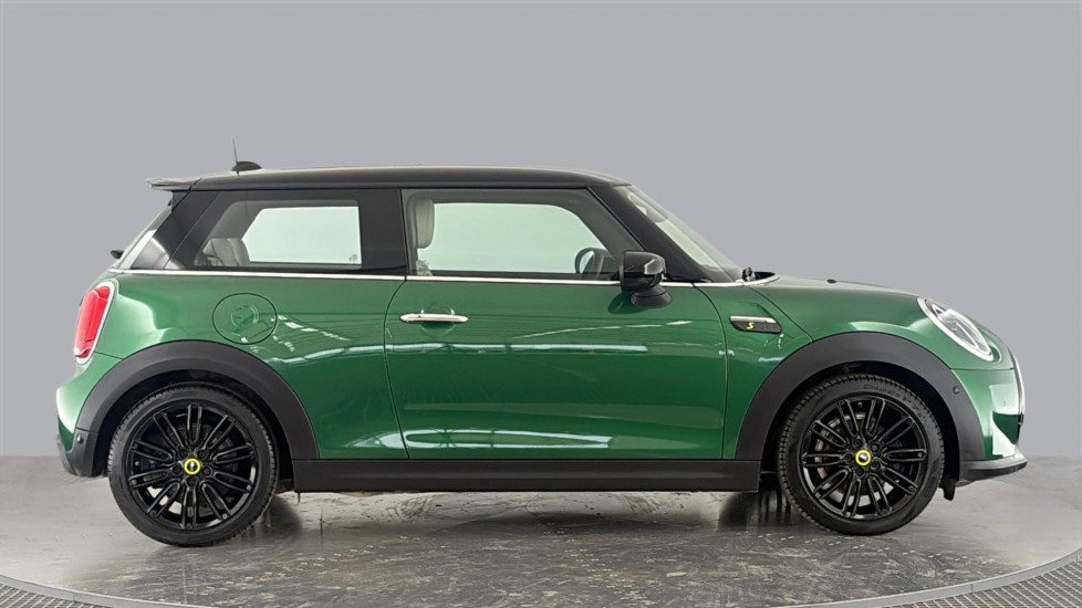 MINI HATCHBACK Image 6