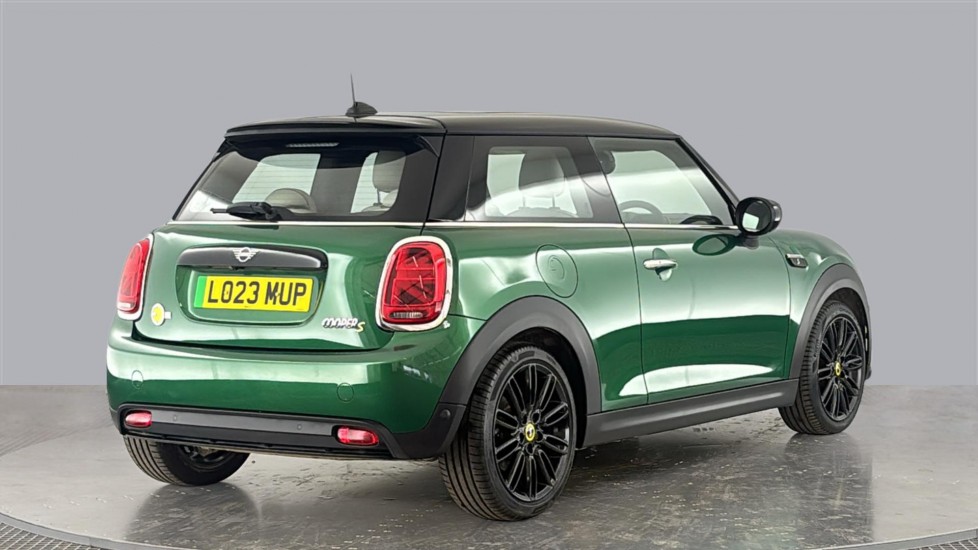 MINI HATCHBACK Image 5