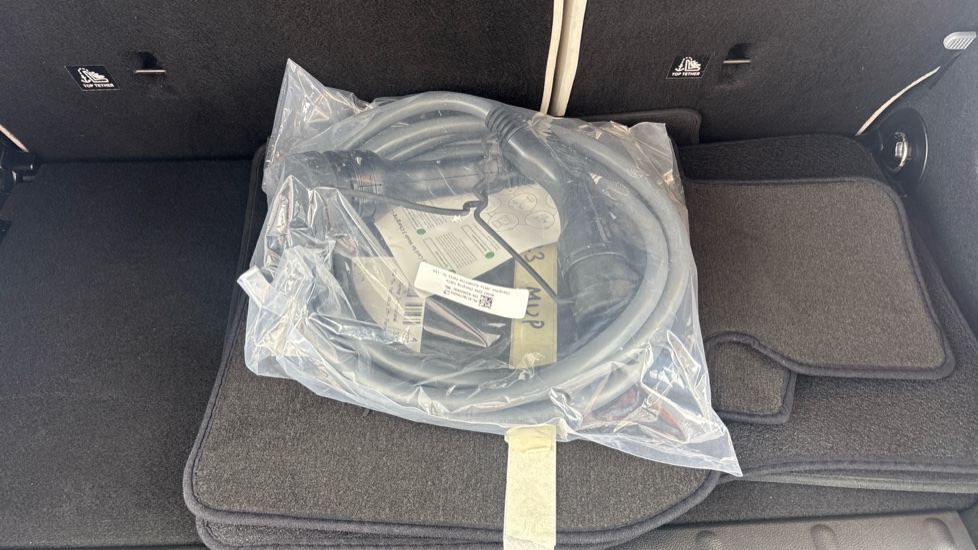 MINI HATCHBACK Image 22