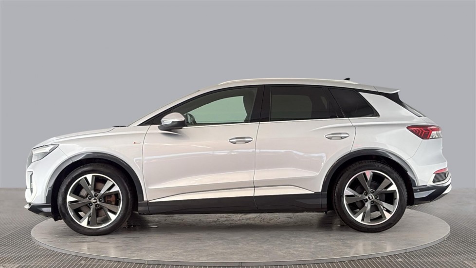 AUDI Q4 Image 2
