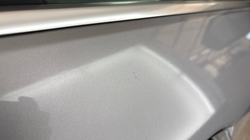 AUDI Q4 dent and chips