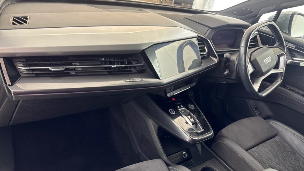 AUDI Q4 Image 10