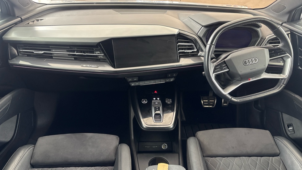 AUDI Q4 Image 11