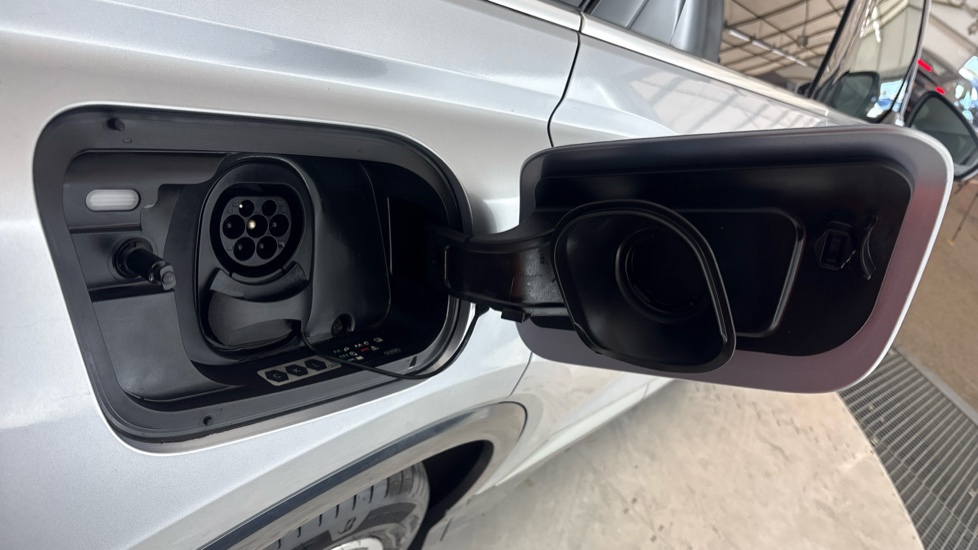 AUDI Q4 Image 21