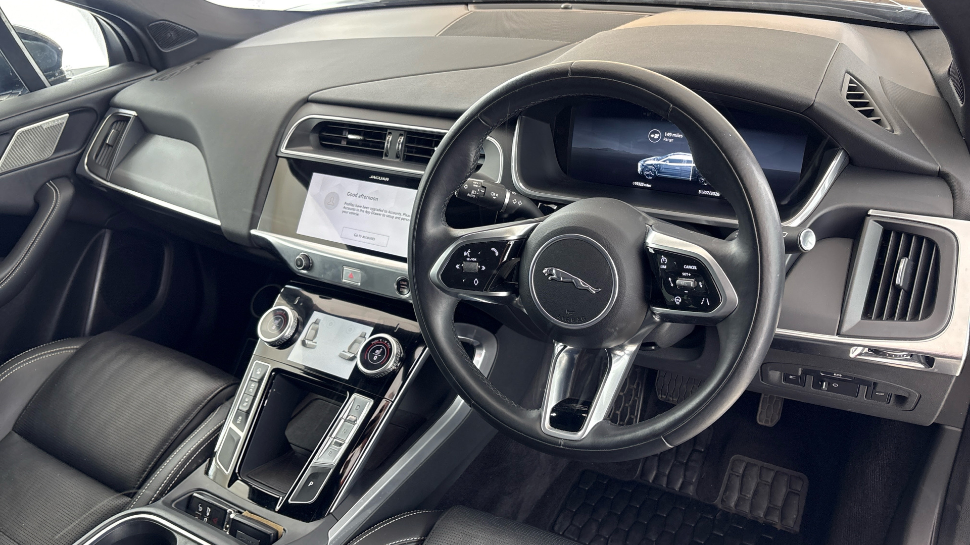 JAGUAR I-PACE I-PACE ESTATE 294kW EV400 R-Dynamic SE Black 90kWh 5dr Auto