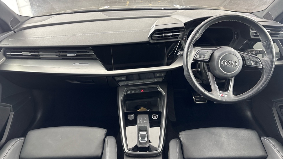 AUDI A3 Image 11