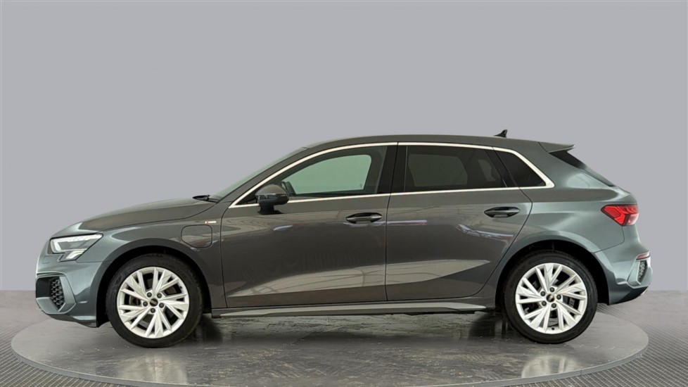 AUDI A3 Image 2