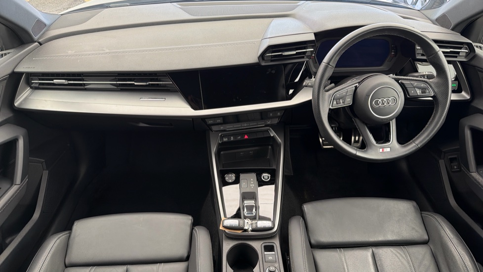 AUDI A3 Image 11