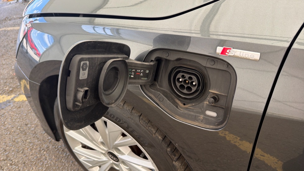 AUDI A3 Image 21