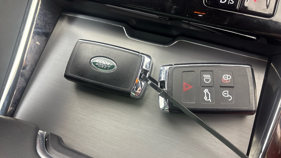 LAND ROVER RANGE ROVER SPORT two keys