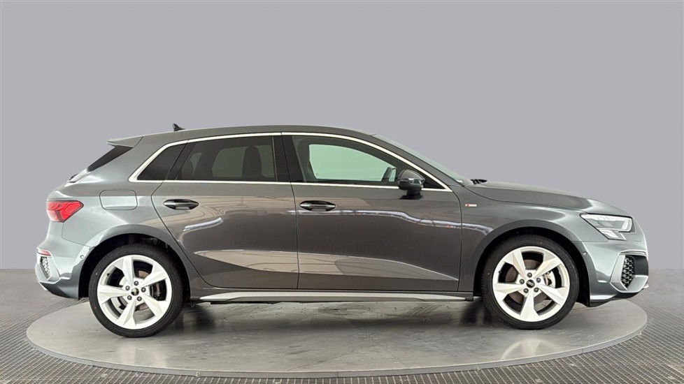 AUDI A3 Image 6