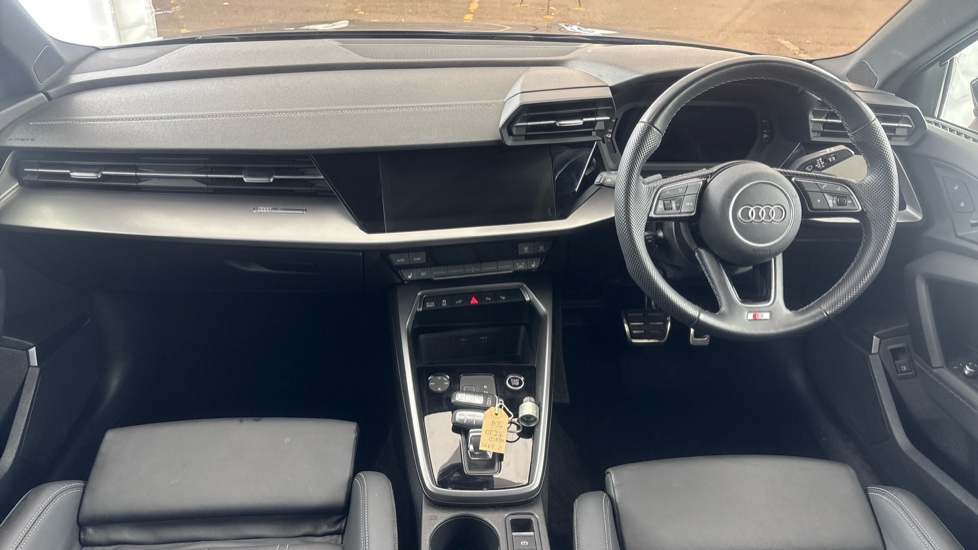 AUDI A3 Image 11