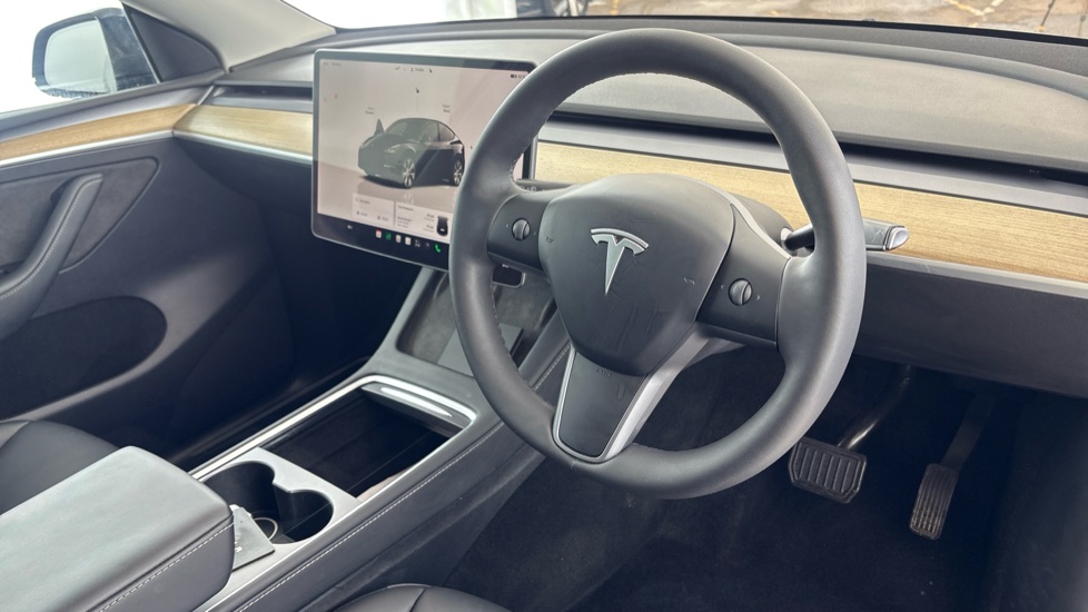 TESLA MODEL Y HATCHBACK Long Range AWD 5dr Auto