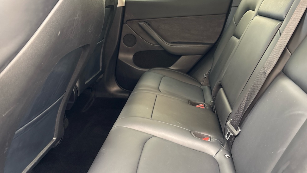 TESLA MODEL Y HATCHBACK Long Range AWD 5dr Auto
