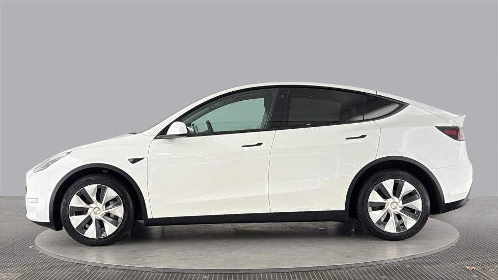 TESLA MODEL Y Image 2