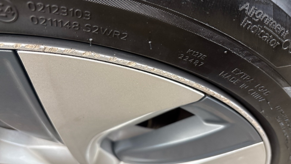 TESLA MODEL Y scuffs