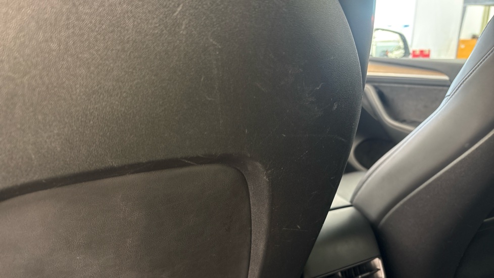 TESLA MODEL Y HATCHBACK Long Range AWD 5dr Auto
