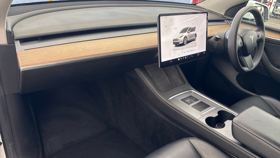 TESLA MODEL Y HATCHBACK Long Range AWD 5dr Auto