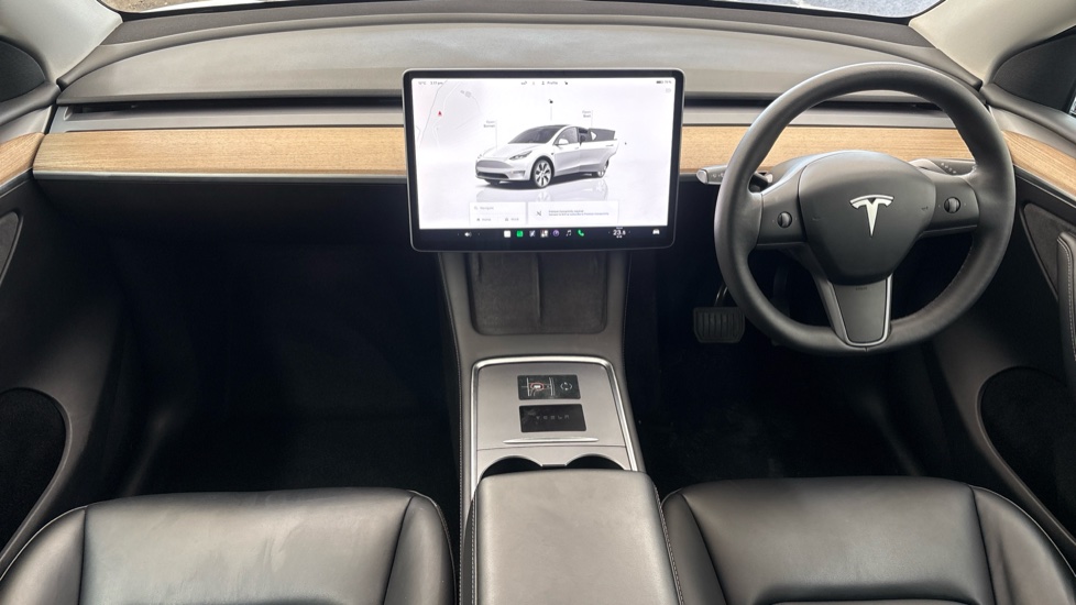 TESLA MODEL Y Image 11
