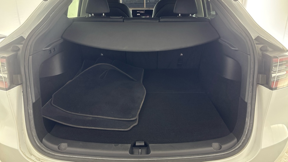 TESLA MODEL Y Image 15