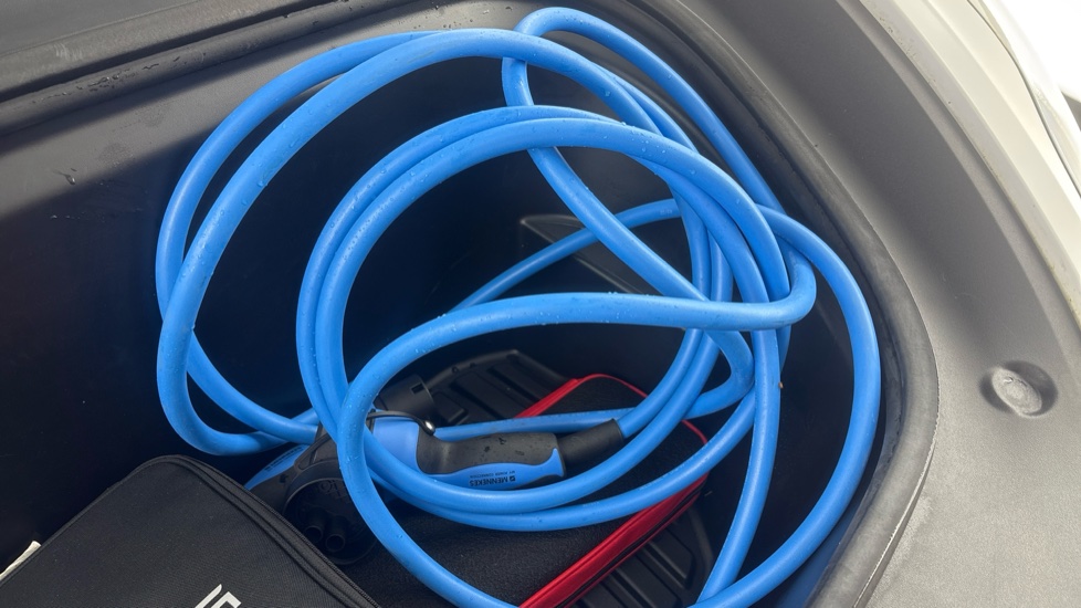 TESLA MODEL Y Image 22