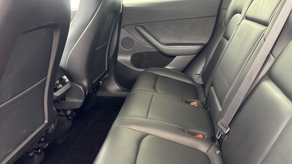 TESLA MODEL Y HATCHBACK Long Range AWD 5dr Auto
