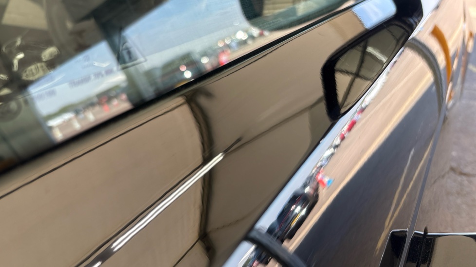 LAND ROVER RANGE ROVER SPORT Dent