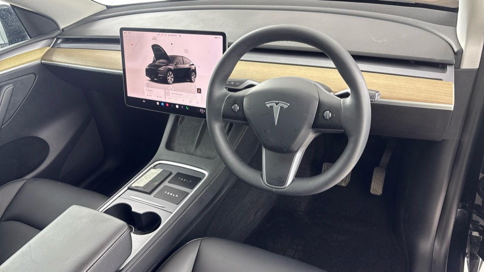 TESLA MODEL Y HATCHBACK RWD 5dr Auto