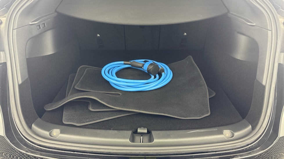 TESLA MODEL Y HATCHBACK RWD 5dr Auto