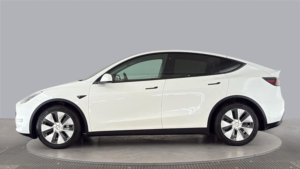 TESLA MODEL Y Image 2