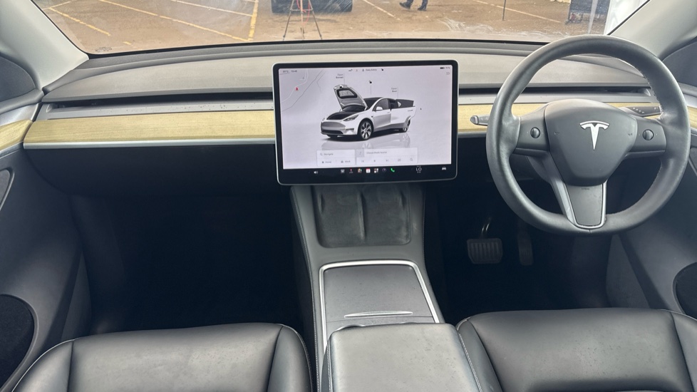 TESLA MODEL Y Image 11