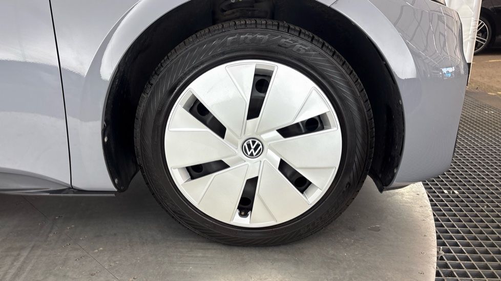 VOLKSWAGEN ID.3 HATCHBACK 110kW Life Pure Perform 45kWh 5dr Auto [110kW Ch]