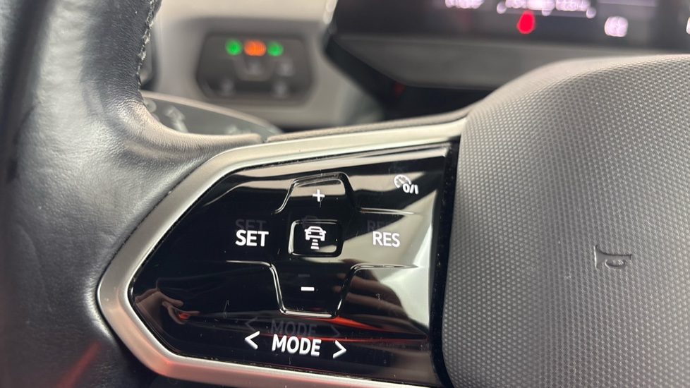 VOLKSWAGEN ID.3 HATCHBACK 110kW Life Pure Perform 45kWh 5dr Auto [110kW Ch]
