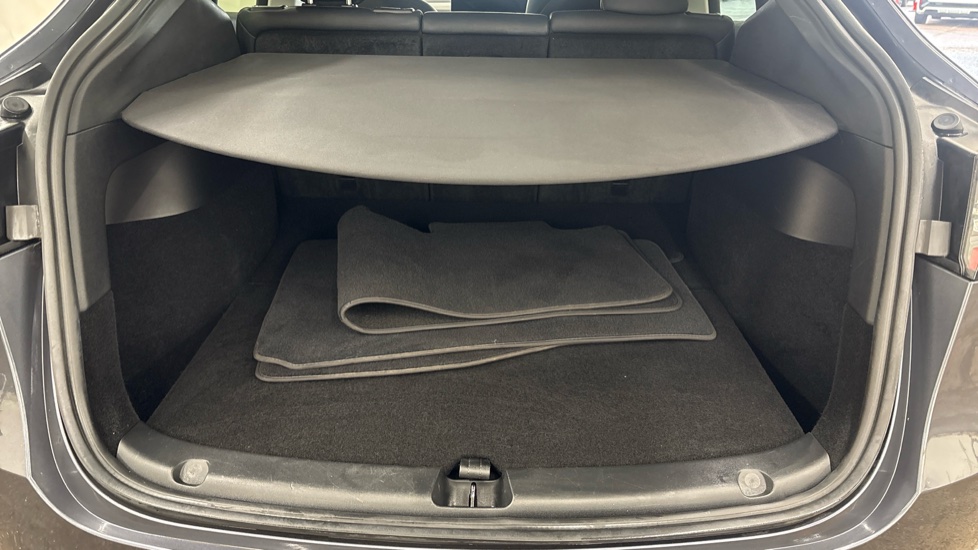 TESLA MODEL Y HATCHBACK Long Range AWD 5dr Auto