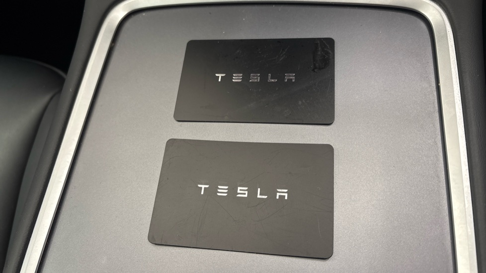 TESLA MODEL Y HATCHBACK Long Range AWD 5dr Auto