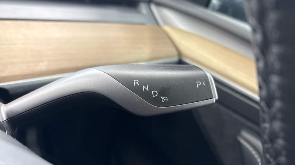TESLA MODEL Y HATCHBACK Long Range AWD 5dr Auto