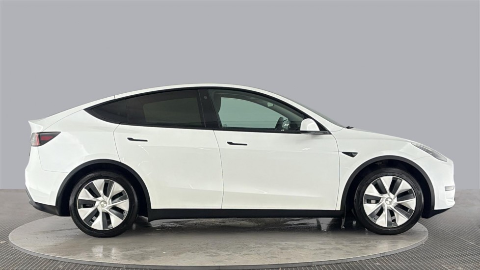 TESLA MODEL Y HATCHBACK RWD 5dr Auto