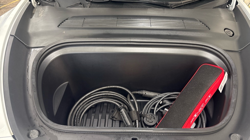 TESLA MODEL Y HATCHBACK RWD 5dr Auto