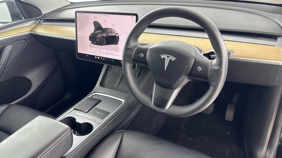 TESLA MODEL Y Image 9